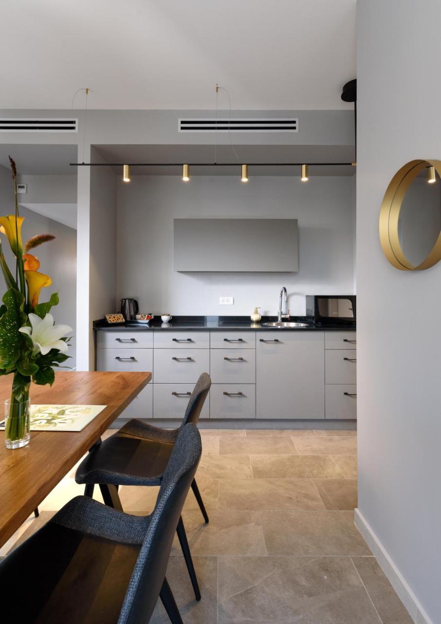 The Roof - By Sea Land Suites Tel Aviv Exterior foto